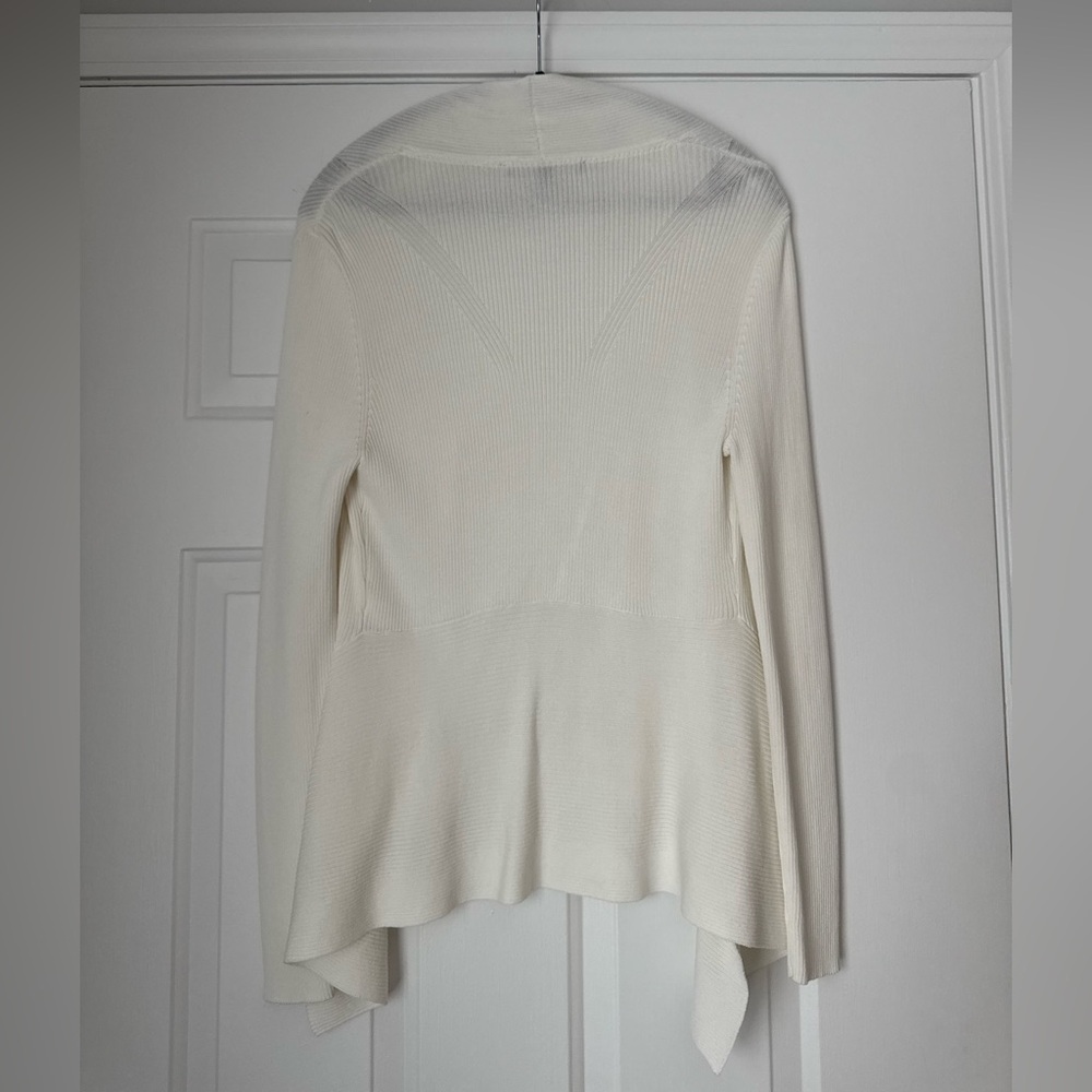 White House Black Market WHBM Cream Cardigan - Picture 2 of 4